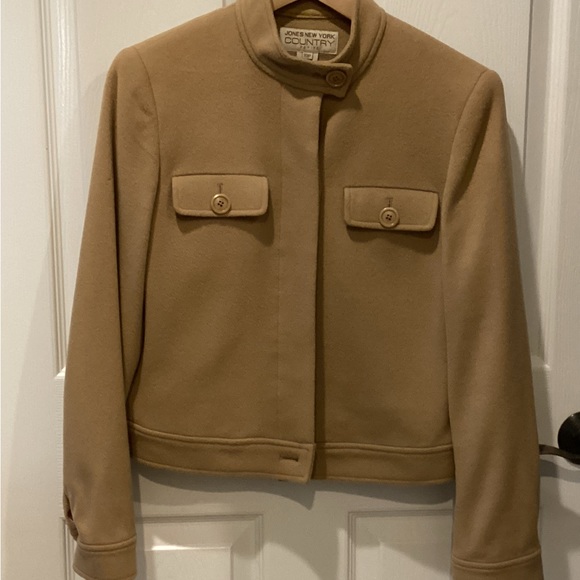 Kate - Picture 1 of 2